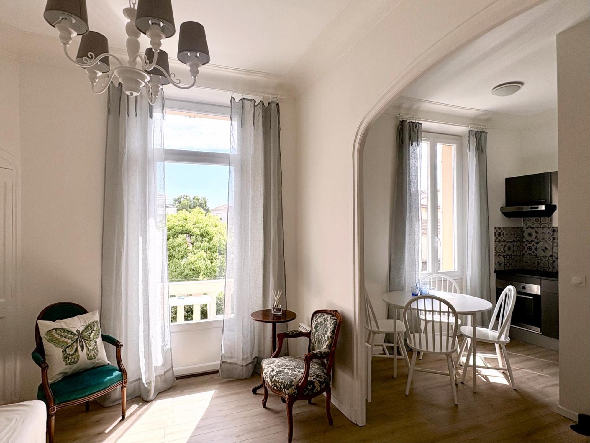 2rooms App 9 Min Festival -balcon-wifi Cannes